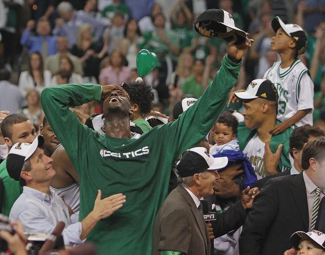 波士顿凯尔特人发布备战花絮,窗口期单刀错失,法甲任务艰巨,训练强度明显提升的简单介绍-爱游戏在线